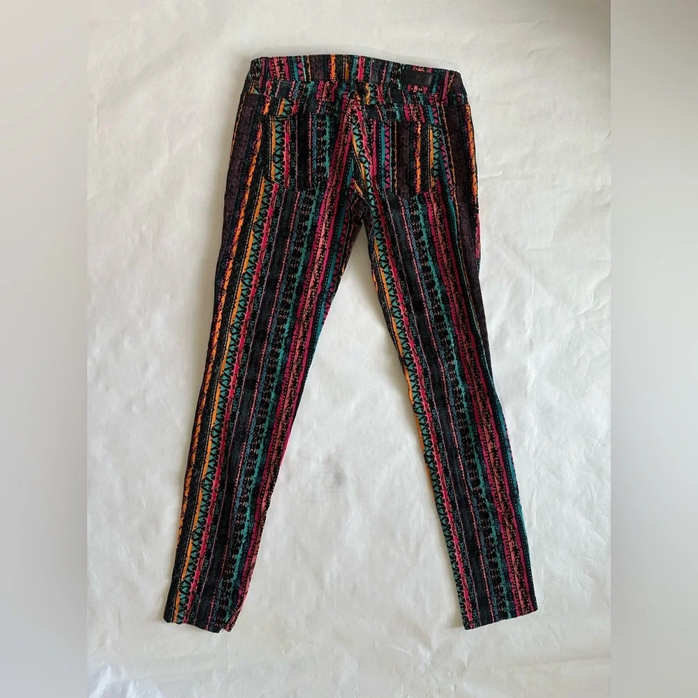 Colorful Striped Leggings - Picture 2 of 5